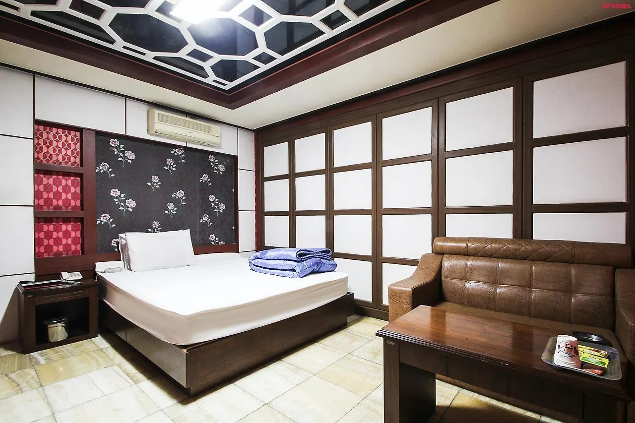 **  Plus Motel Busan Coreia do Sul