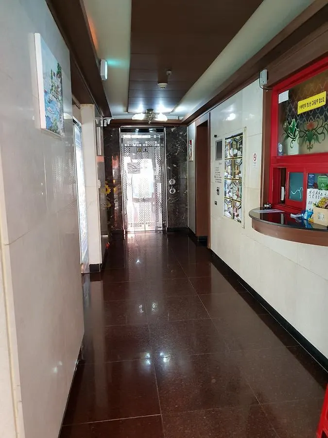 Plus Motel Ciudad Metropolitana de Ciudad Metropolitana de Busan 2*,  Corea del Sur