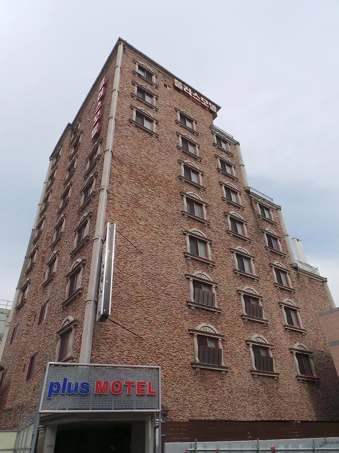 Plus Motel Busan